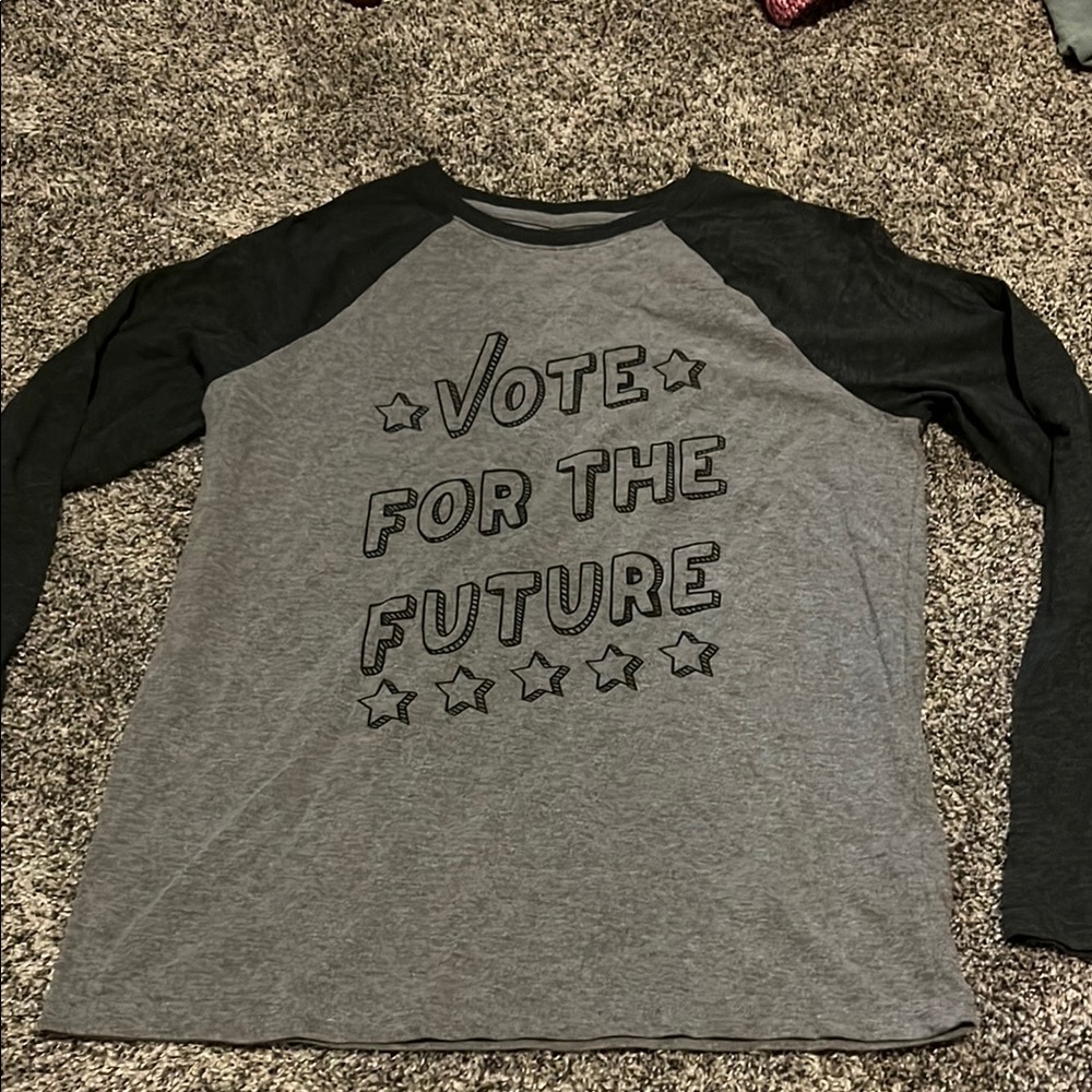 Cat & Jack Gray and Black Tee